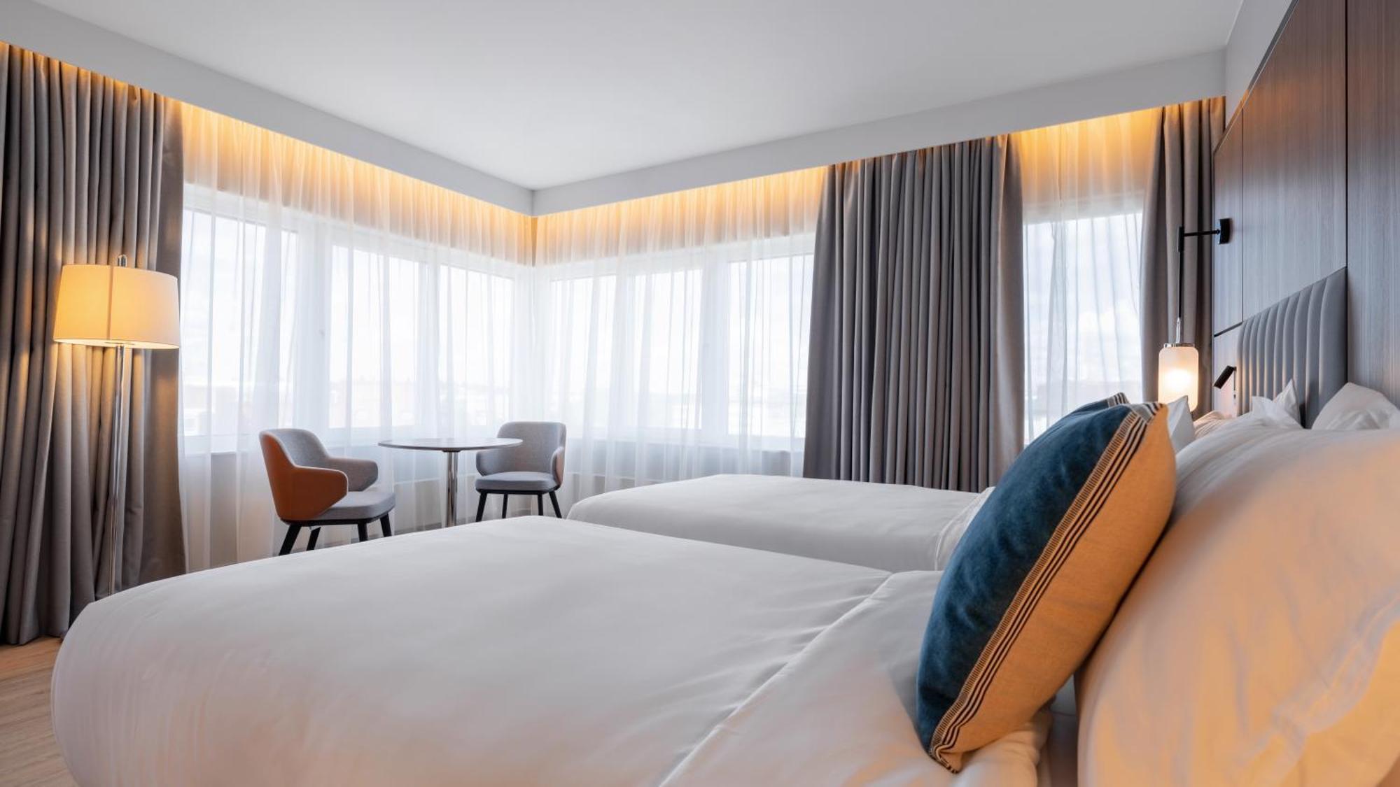 Voco Stockholm - Kista By Ihg Hotel Exterior photo